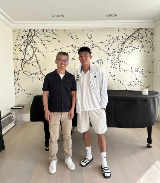 开云登录-吴易昺玩转表演赛，“混圈子”的绝佳机会